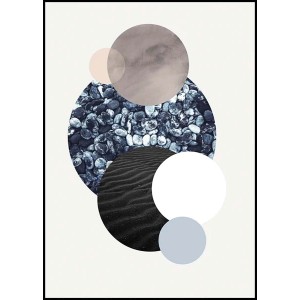 Quadri astratti: Cerchi con motivi di pietra, sabbia e nuvole nei toni del grigio e del blu.