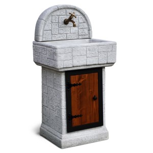 Colonna lavello da giardino grigia con anta in legno e rubinetto in ottone.