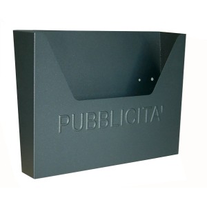 Cassetta postale grigia per pubblicità con la scritta 'Pubblicita'.