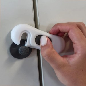 Chiusure di sicurezza adesive per ante e cassetti in ABS 5 pz