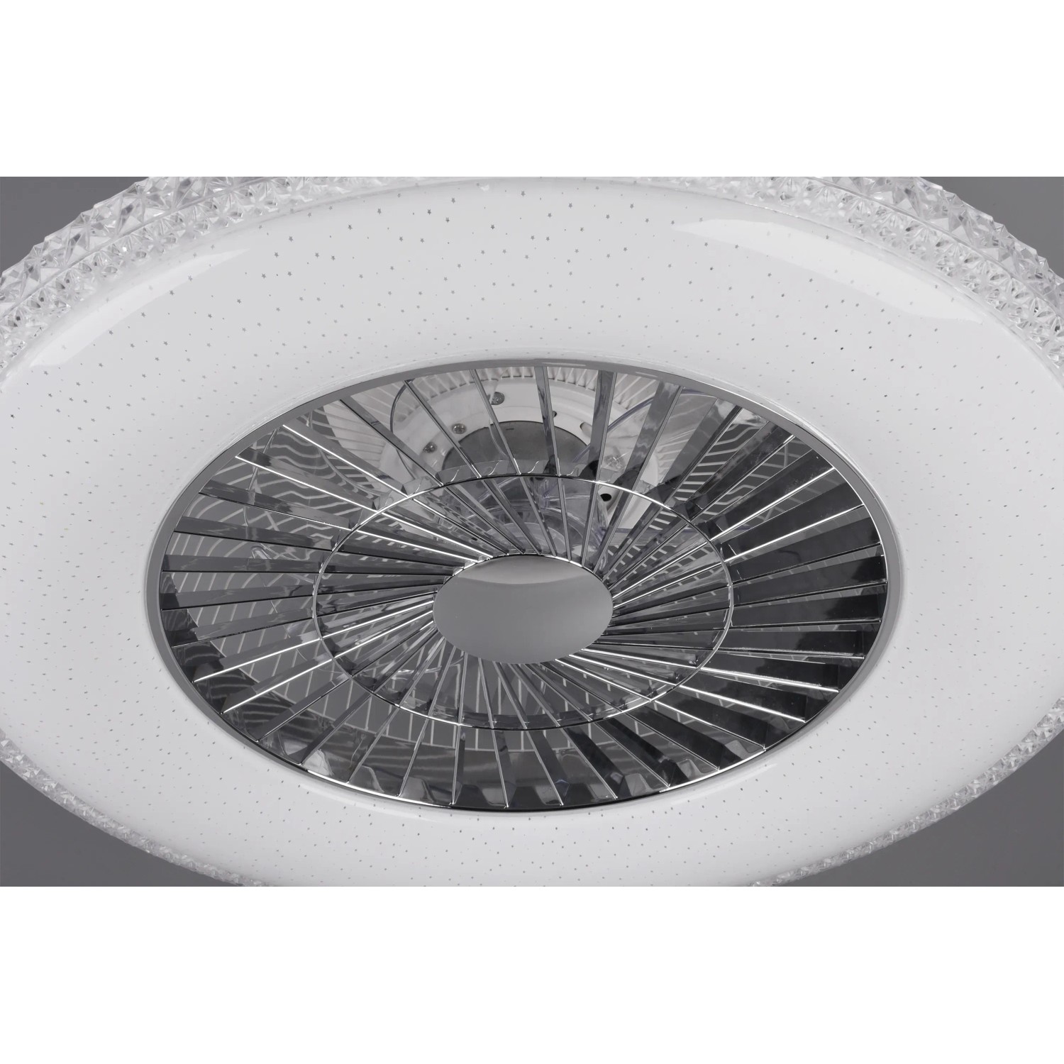 Plafoniera LED moderna con ventilatore integrato.