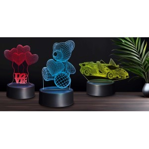 Tre lampade da tavolo di design: cuore, orsetto, auto. Illuminazione decorativa per ogni stanza.