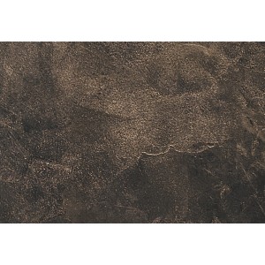 Pittura decorativa effetto t.b.t. con superficie scura e strutturata.