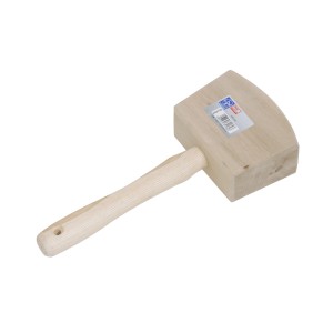 Mazzuola in legno LUX Comfort, 140 mm, con manico in legno chiaro e testa in faggio.