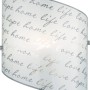 Applique curva con scritte argentate. Lampada da parete per un'illuminazione d'atmosfera.