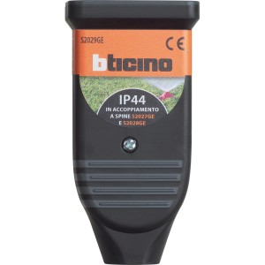 t.b.t. Presa elettrica Bticino, IP44, per uso esterno.