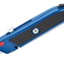 Cutter universale LUX Classic blu con lama trapezoidale.