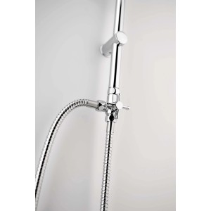 Colonna doccia cromata con flessibile e deviatore per la doccia.