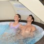 Tettuccio parasole Bestway LAY-Z-SPA sopra vasca idromassaggio con coppia. Protezione solare con filtro UV.