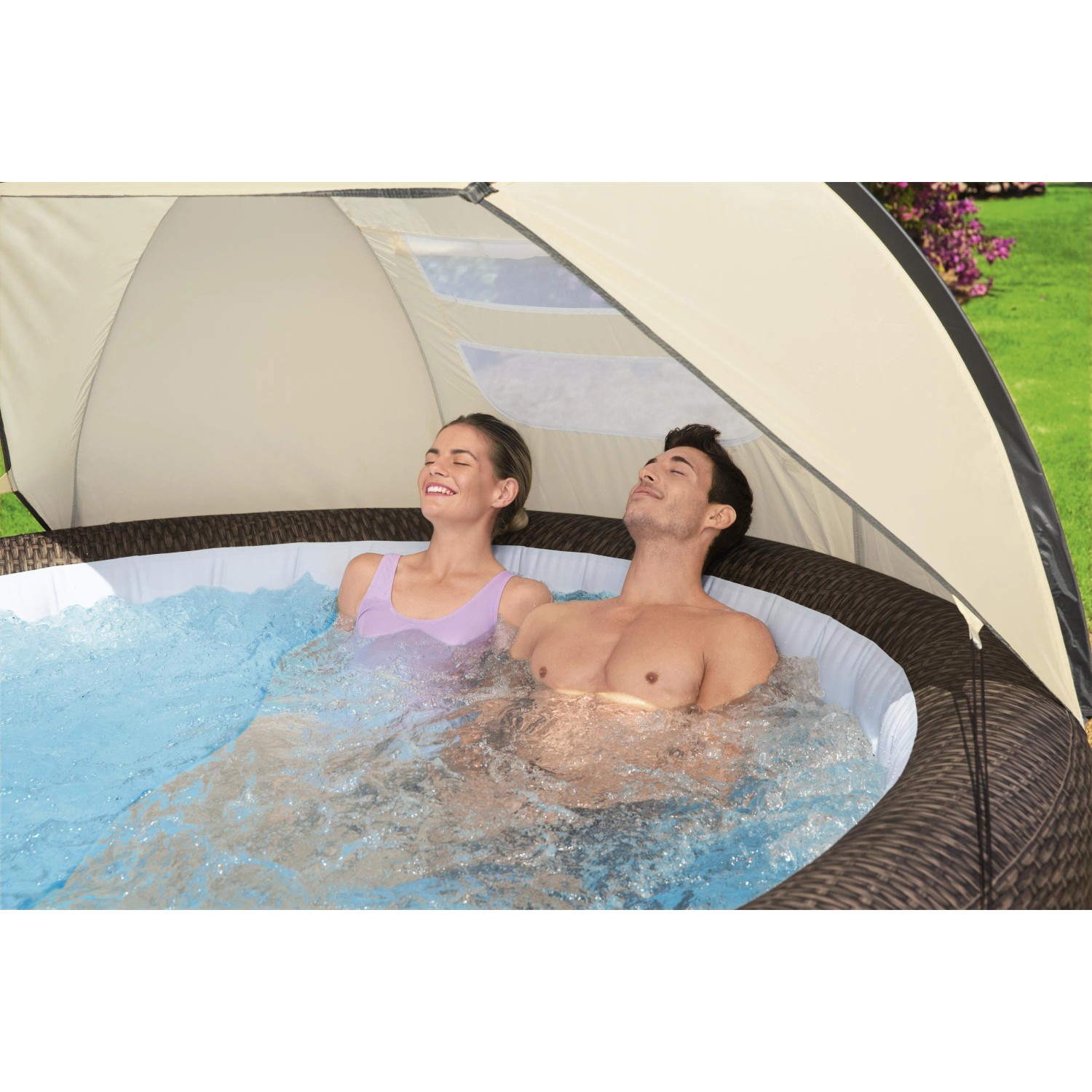 Tettuccio parasole Bestway LAY-Z-SPA sopra vasca idromassaggio con coppia. Protezione solare con filtro UV.