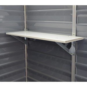 Mensola Palram per casetta Skylight, ripiano in plastica bianca con staffa.