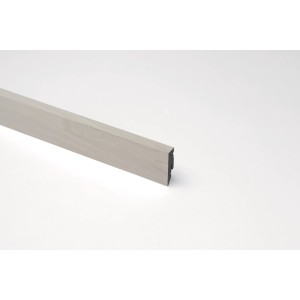 Battiscopa t.b.t. in grigio, vista dettagliata.