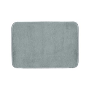 Tappeto da bagno rettangolare grigio.