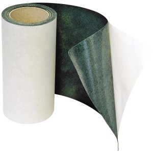 Rotolo di nastro per giunzioni erba sintetica, t.b.t., per una facile installazione.