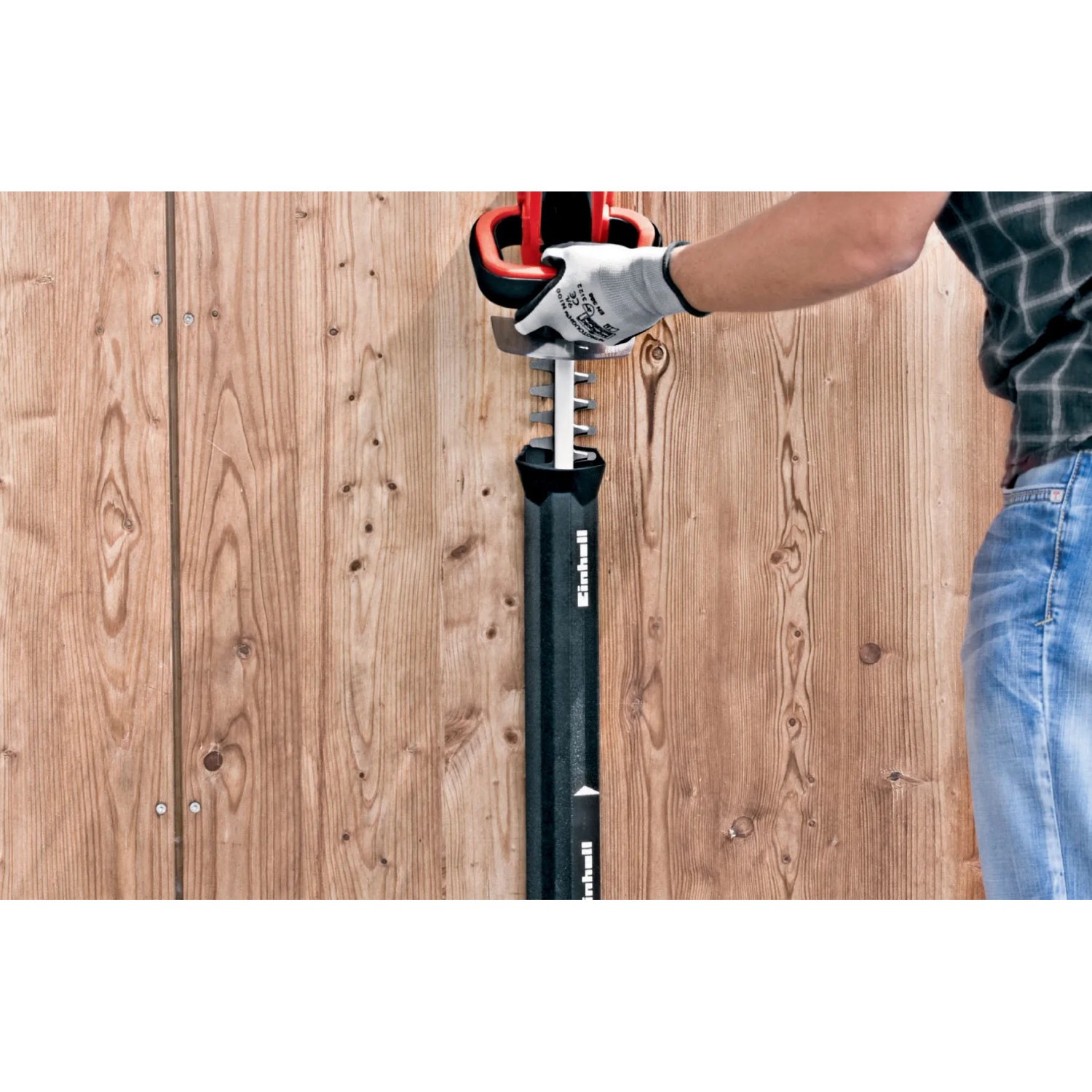 Tagliasiepi a batteria Einhell Power X-Change GC-CH 1855/1 Li Solo con protezione lama e mani.