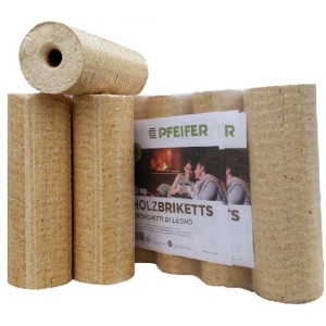 Bricchetti di legno Pfeiffer, combustibile per camini e stufe.
