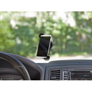 Supporto per smartphone da auto OBI con ventosa fissato al cruscotto.