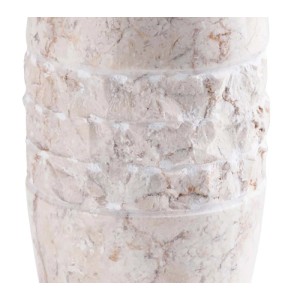 Dettaglio di uno Scopini WC in marmo.