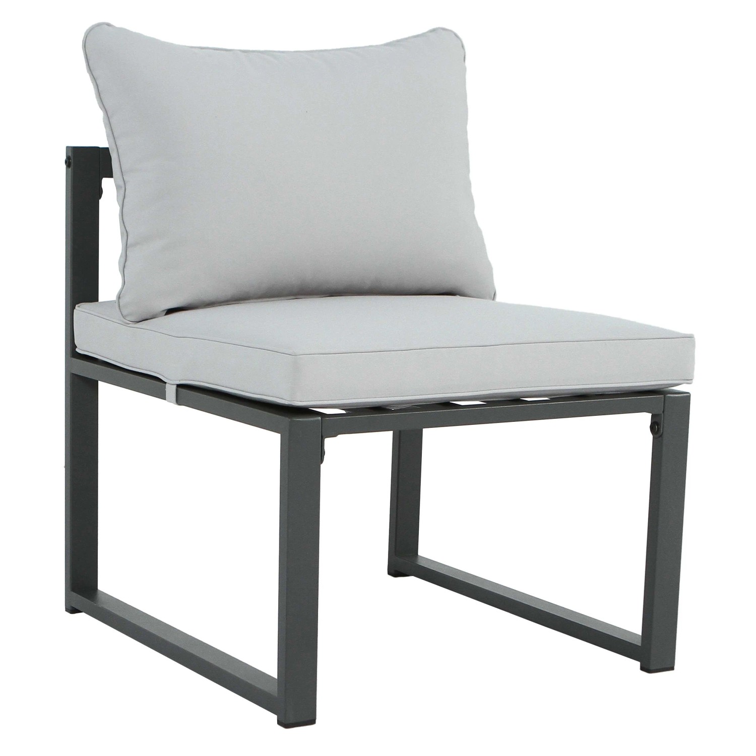 Poltrona da esterno t.b.t. con struttura in metallo grigio e cuscini grigio chiaro.