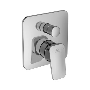 Miscelatore per vasca da bagno cromato moderno di Ideal Standard. Forma quadrata, maniglia a leva.