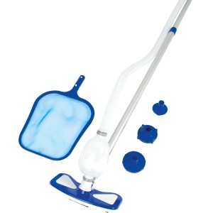 Kit pulizia piscina Bestway AquaClean con retino, spazzola, asta telescopica e tubo.