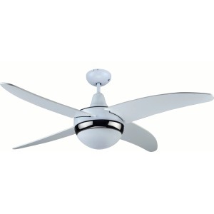 Ventilatore da soffitto bianco con quattro pale e lampada integrata.