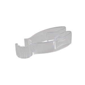 Accessorio doccia t.b.t. in plastica trasparente.