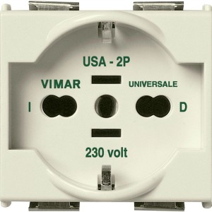 Presa bianca t.b.t. per USA-2P, 230 volt, uso universale.