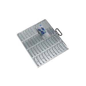 Pannello a fessura LUX per contenitori a vista, sistema a parete forato argentato.