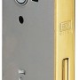 Serratura da infilare per porte interne, color oro, vista dettagliata.