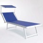 Lettino da spiaggia blu con tettuccio parasole, ideale per il relax all'aperto.