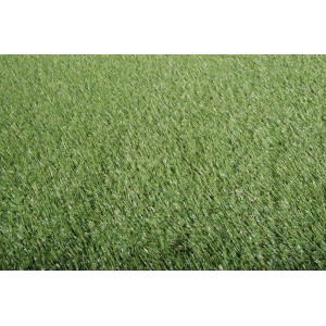 Erba sintetica verde t.b.t. per giardino e terrazza.