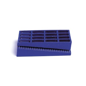 Cunei in plastica blu LUX Classic per l'allineamento durante la posa di piastrelle e la muratura.