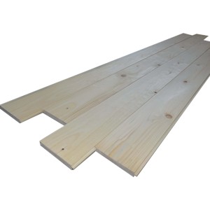 Pannelli in legno chiaro (Listoni) per pareti e soffitti.