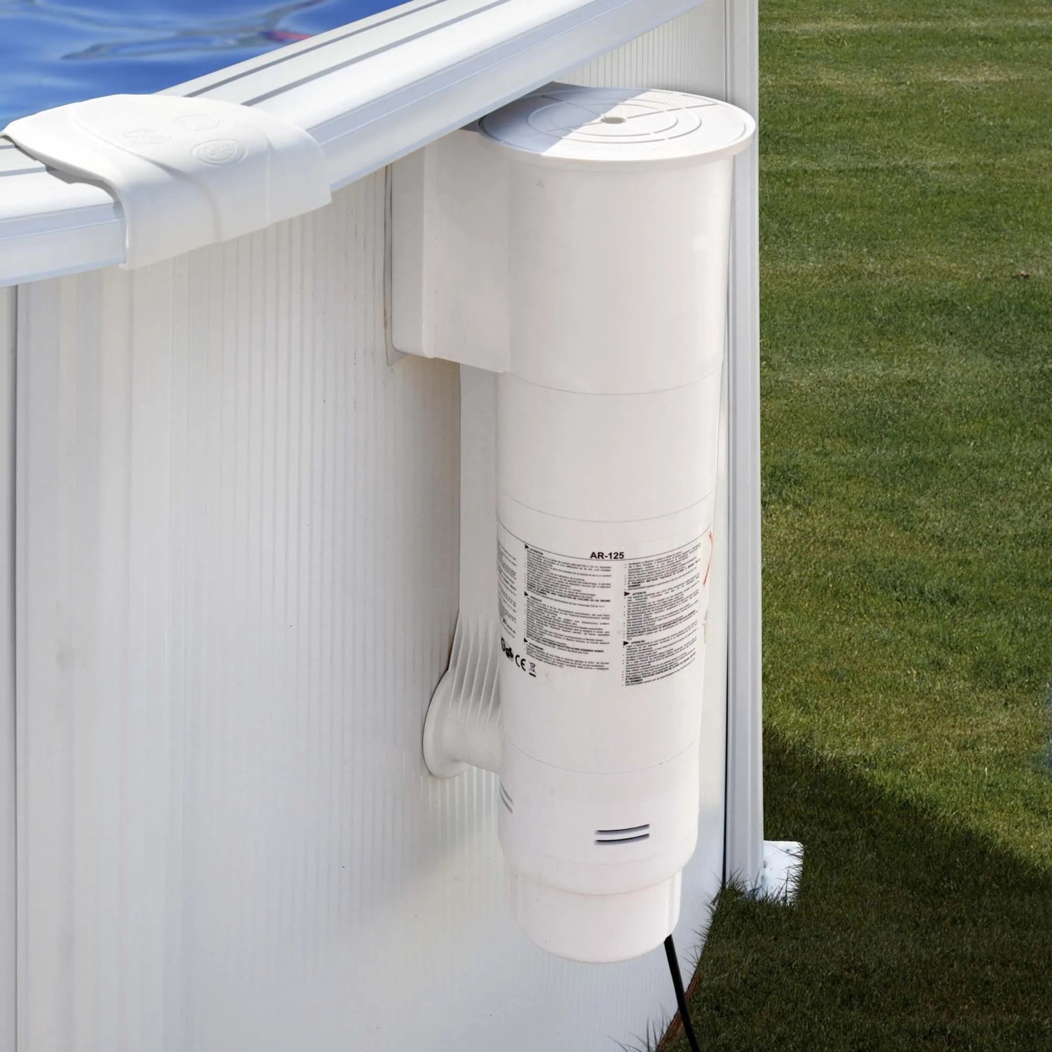 Filtro a cartuccia bianco e skimmer per piscina Gre Bora Bora. Sistema di filtraggio per piscina ovale in acciaio.