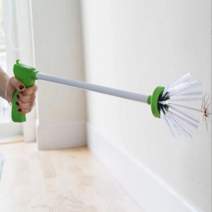 Cattura ragni con manico lungo e setole per rimuovere i ragni.
