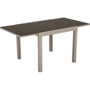 Tavolo da giardino allungabile t.b.t. con piano marrone e struttura grigia.