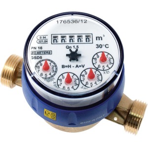 Contatore dell'acqua per installazione domestica, a parete, con display in m³.
