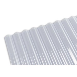 Lastra ondulata in plastica trasparente, adatta per coperture e rivestimenti murali.