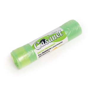 Rotolo di sacchi per pattumiera Casanet verdi.