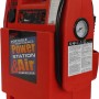 Stazione di alimentazione portatile rossa e compressore d'aria per riparazione e manutenzione auto.