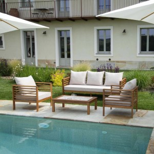 Salotto in legno Miramar naturale con cuscini sabbia 3 posti