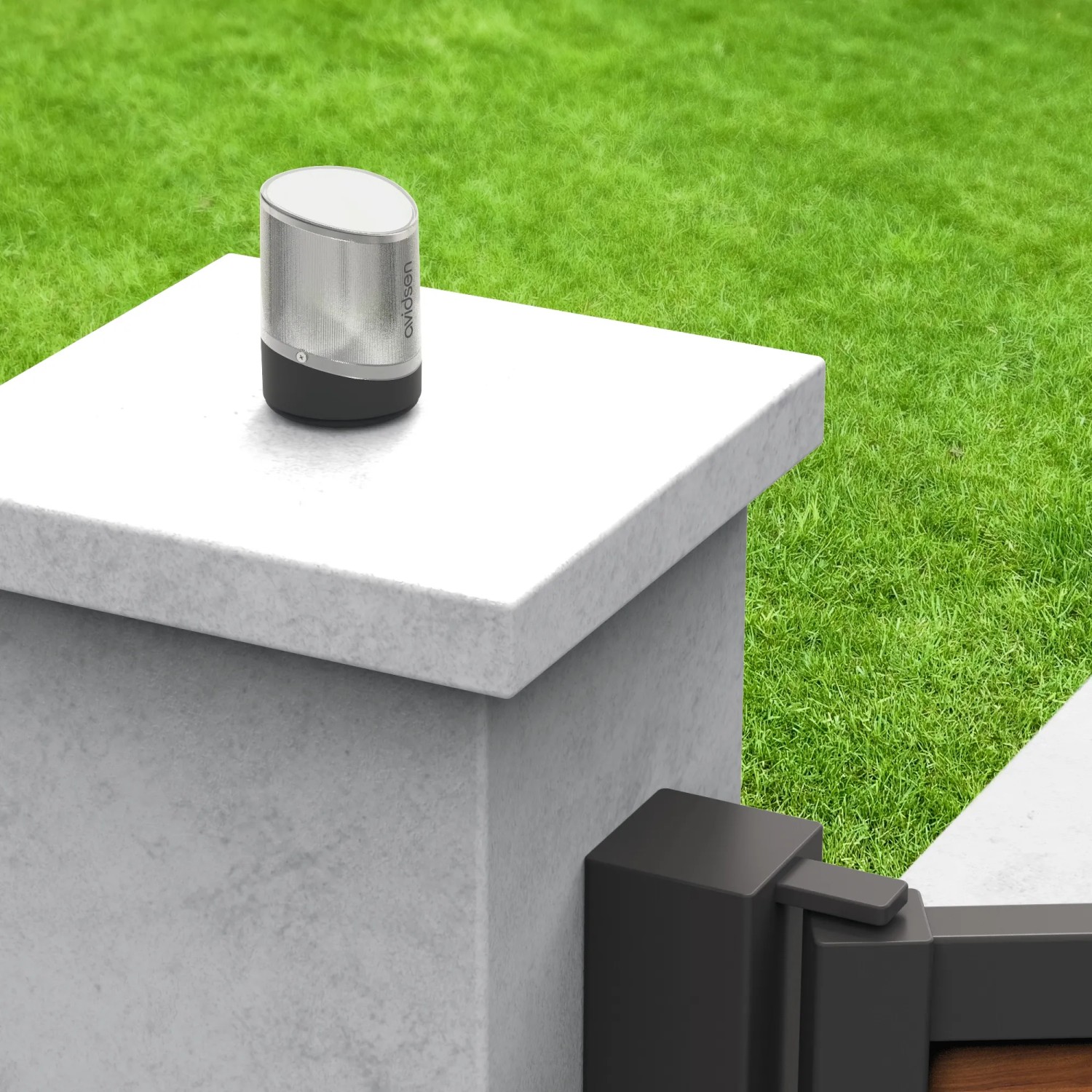 t.b.t. Automazione per garage: Luce montata su pilastro.