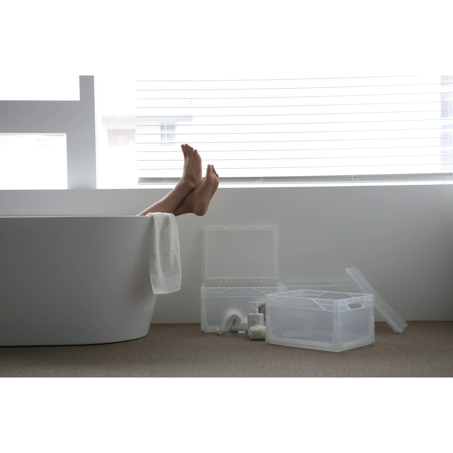 Coperchio grigio Eurobox-System 60x40 cm per scatole.