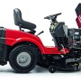 Trattorino tagliaerba rosso Troy-Bilt Horse 105T-R con scarico posteriore e cofano motore aperto.