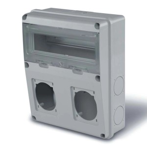 Quadro di distribuzione CEE grigio per installazioni elettriche.