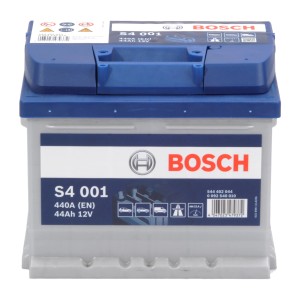 Batteria auto Bosch S4 001, 12V 44Ah, per auto, con maniglia.