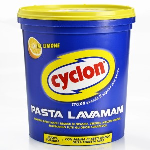 Pasta lavamani Cyclon in secchio blu con profumo di limone. Pulisce le mani dallo sporco.