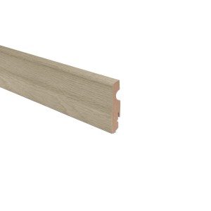 Battiscopa color legno chiaro (Battiscopa) con bordo arrotondato.