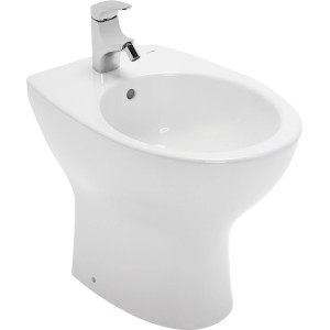 Bidet t.b.t. bianco con rubinetto, vista frontale.
